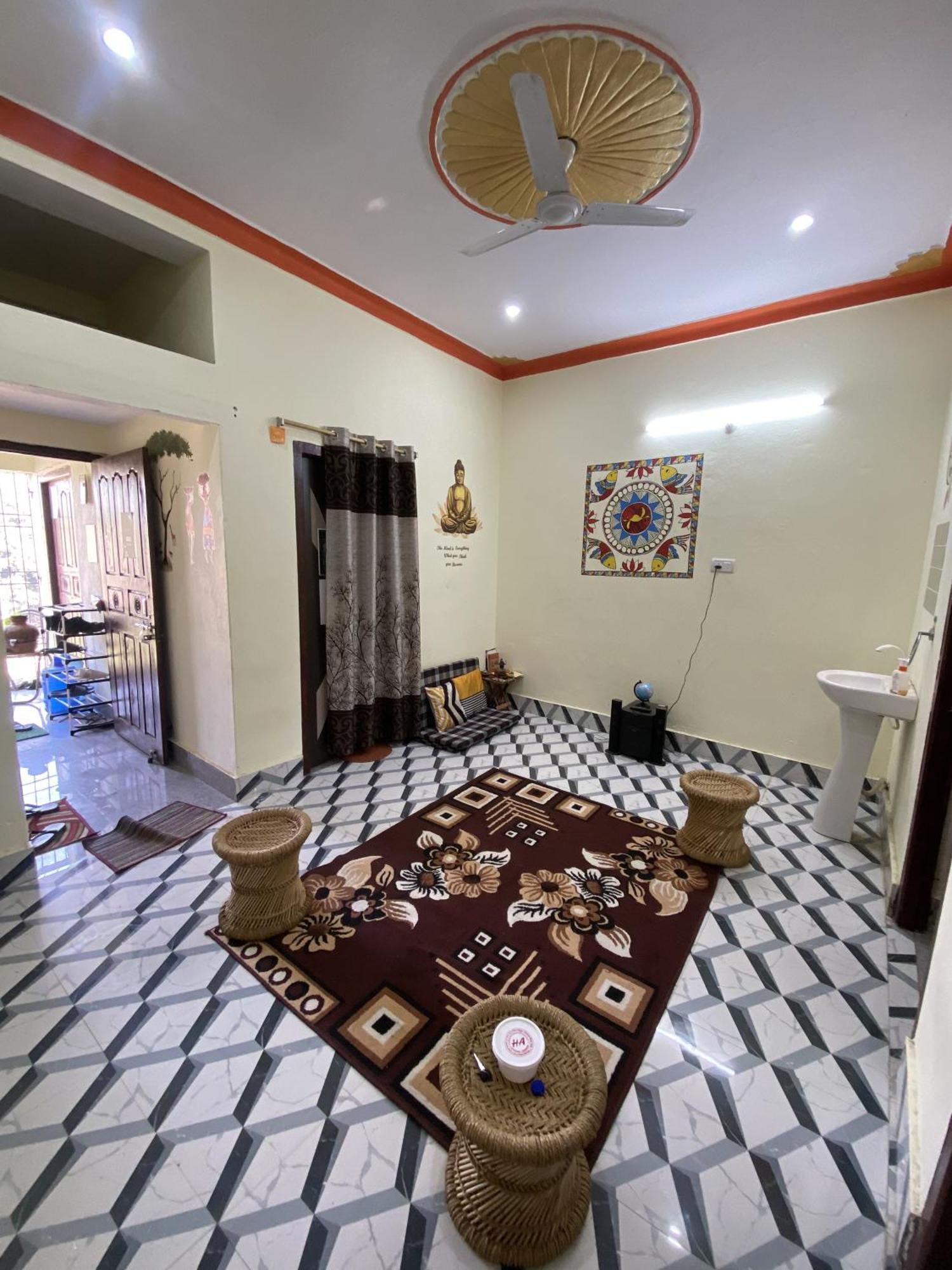 Nikunj Dorme Hostel Rajgir Exterior photo